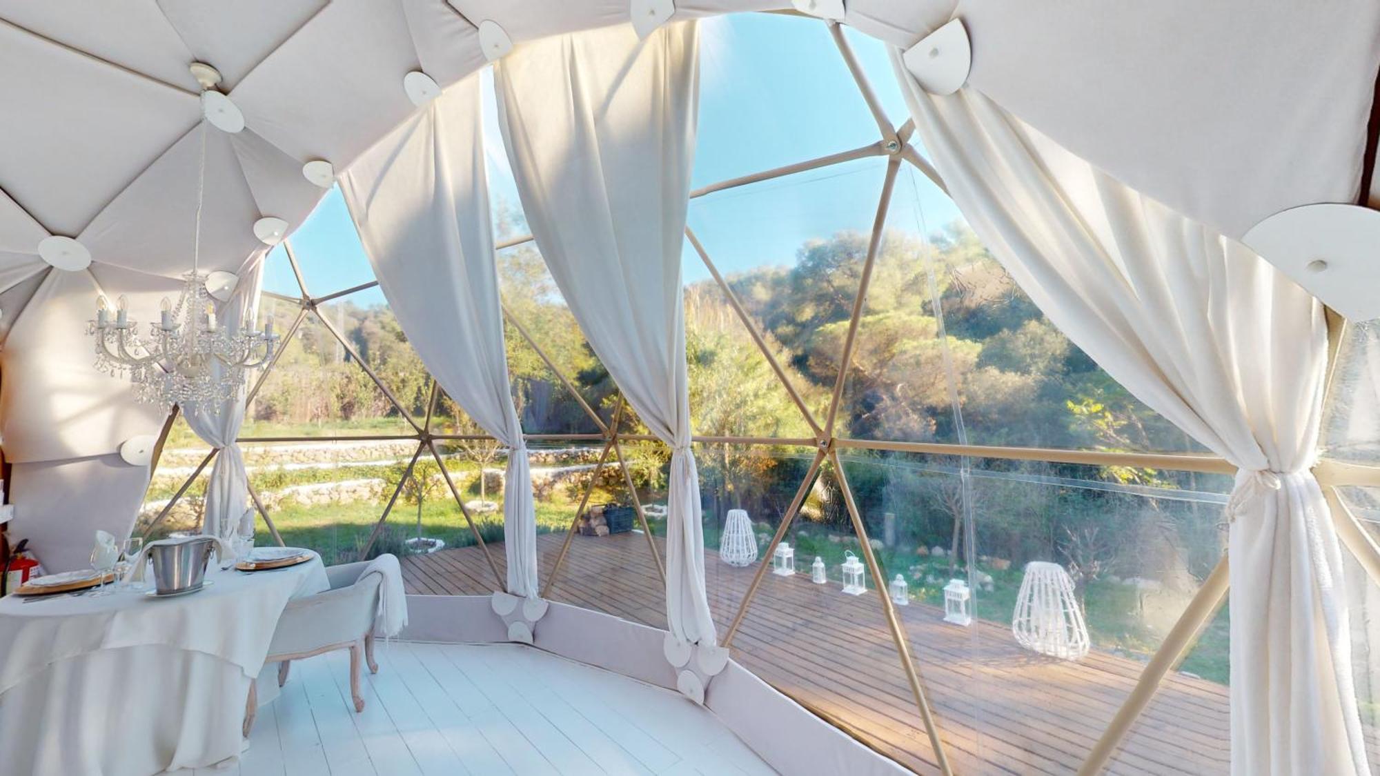 Domo Suites Masia Cal Geperut Badalona Exteriör bild