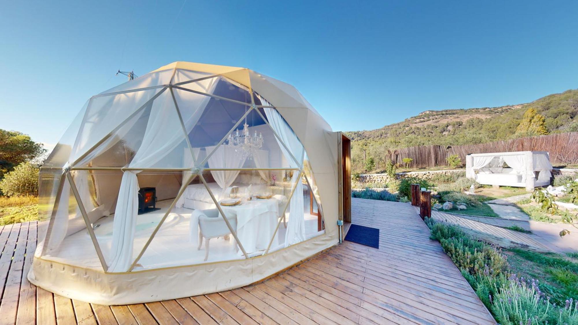 Domo Suites Masia Cal Geperut Badalona Exteriör bild
