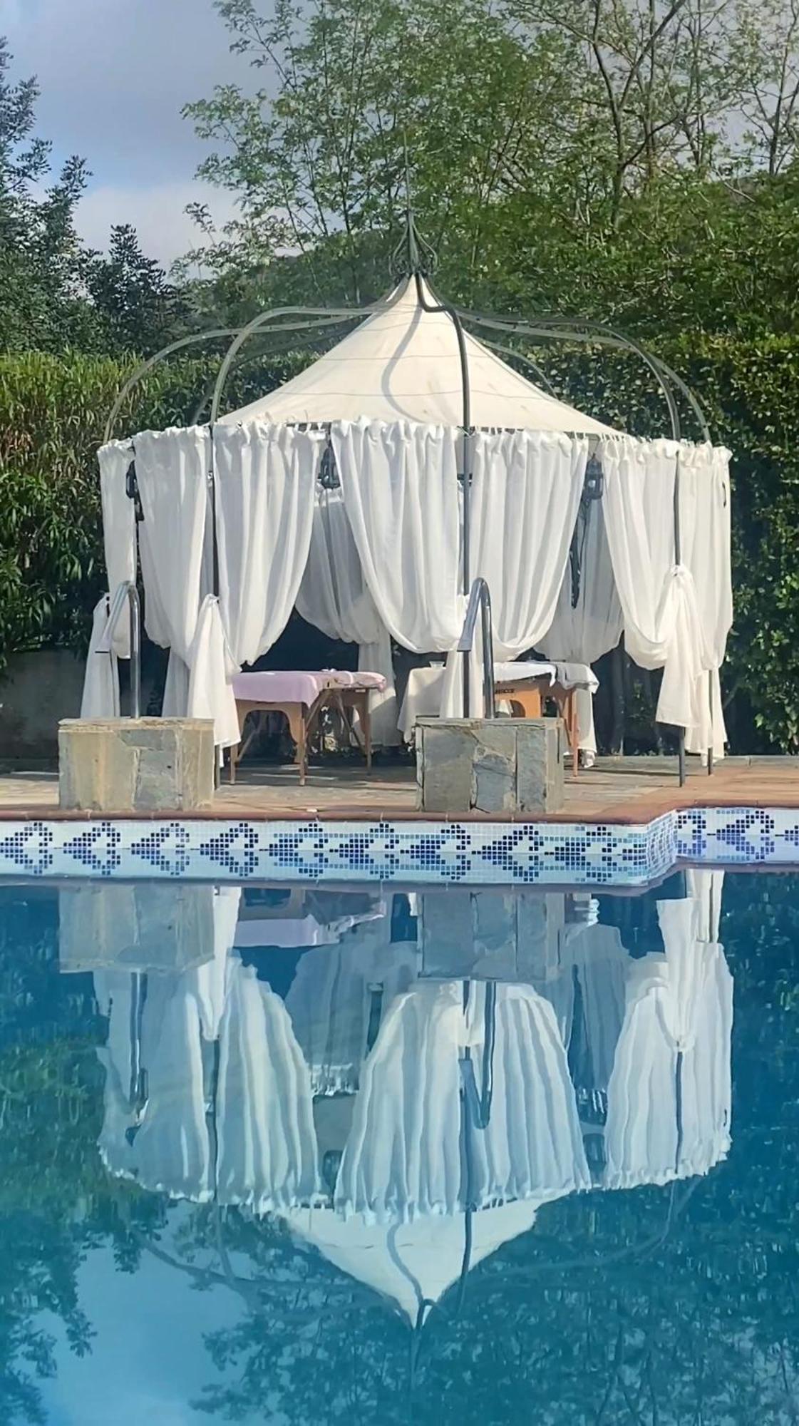 Domo Suites Masia Cal Geperut Badalona Exteriör bild