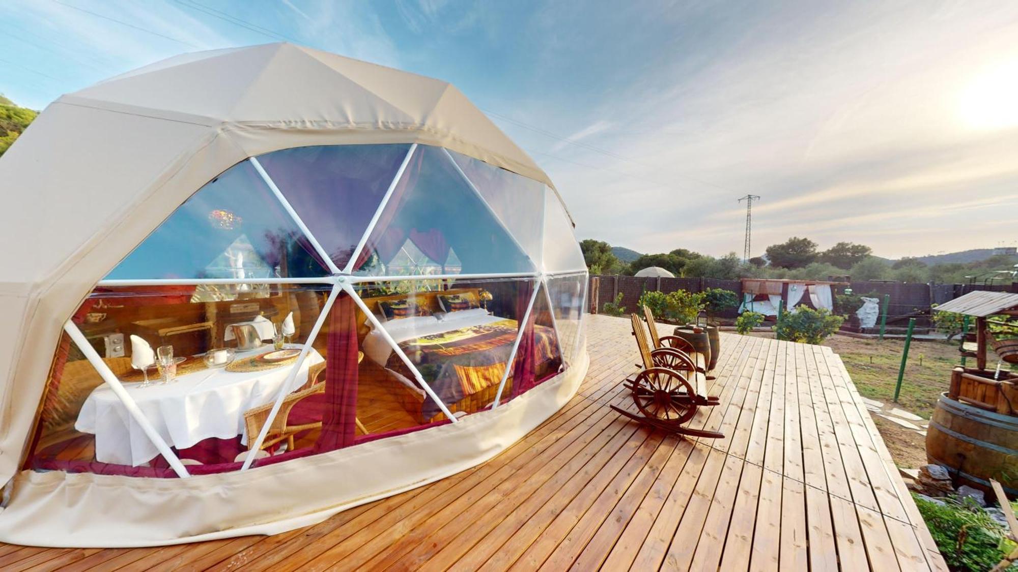 Domo Suites Masia Cal Geperut Badalona Exteriör bild